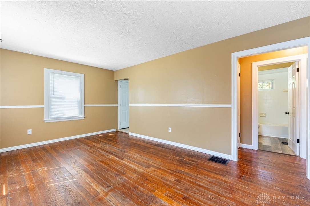 1103 N Burnett Road, Springfield, Ohio image 9