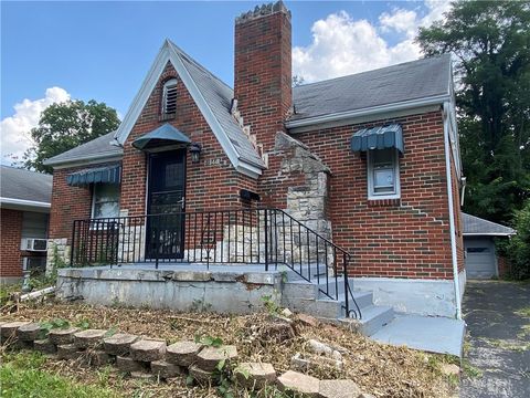 Photo of 1944 Victoria Avenue, Dayton, OH 45406 (MLS # 941302)