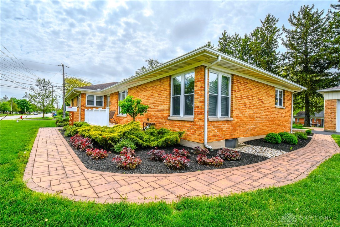 504 W Lake Avenue, New Carlisle, Ohio image 4