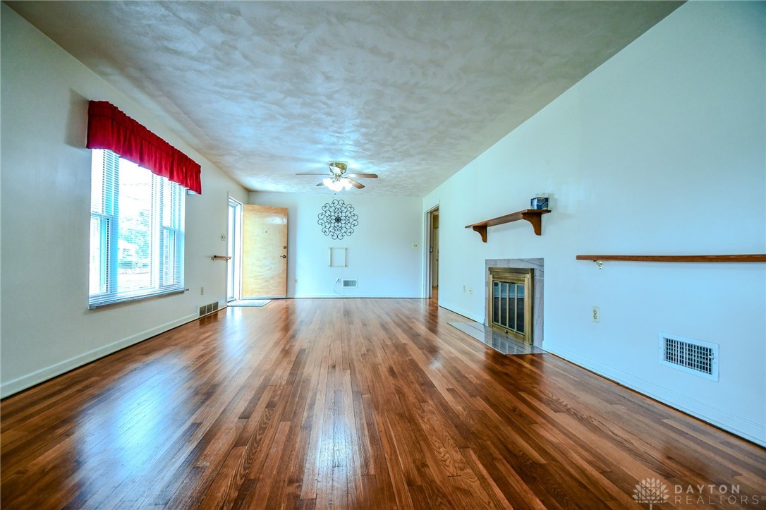 504 W Lake Avenue, New Carlisle, Ohio image 12