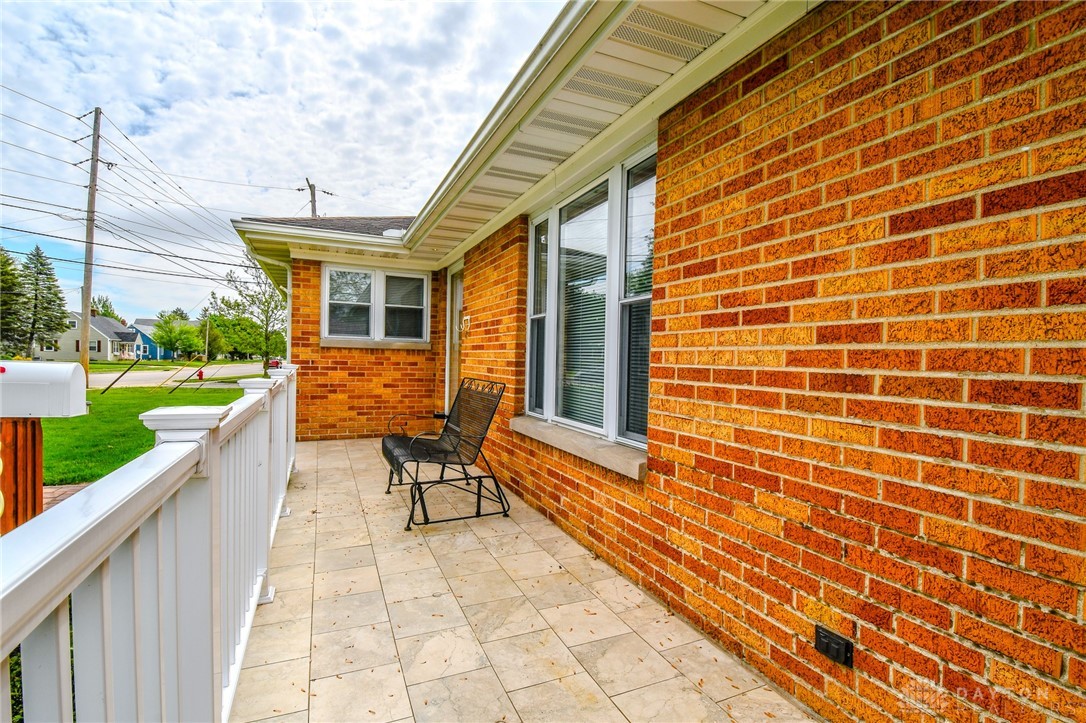 504 W Lake Avenue, New Carlisle, Ohio image 3