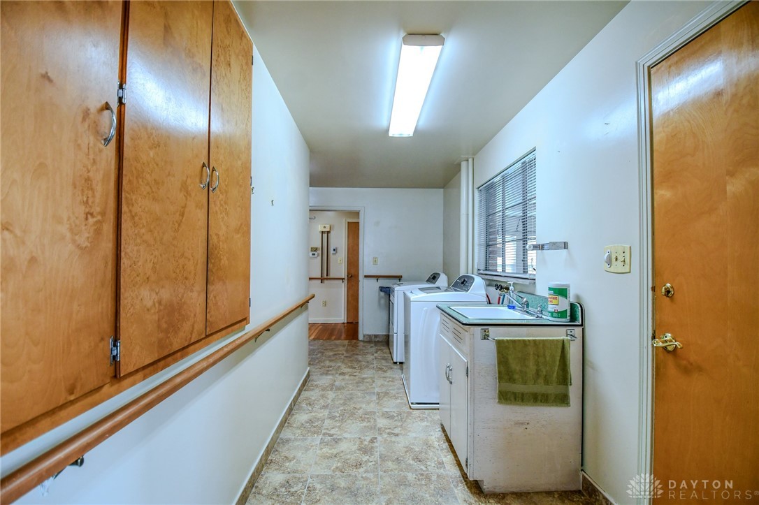 504 W Lake Avenue, New Carlisle, Ohio image 20