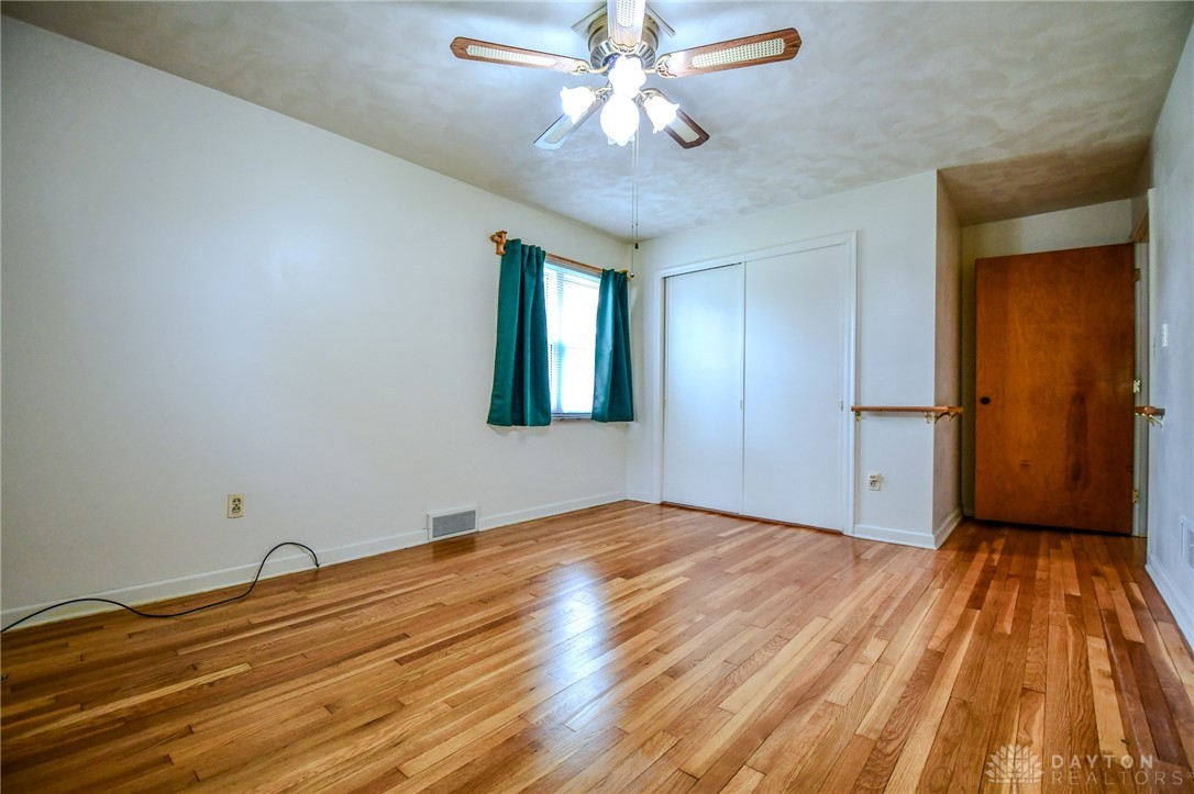 504 W Lake Avenue, New Carlisle, Ohio image 25