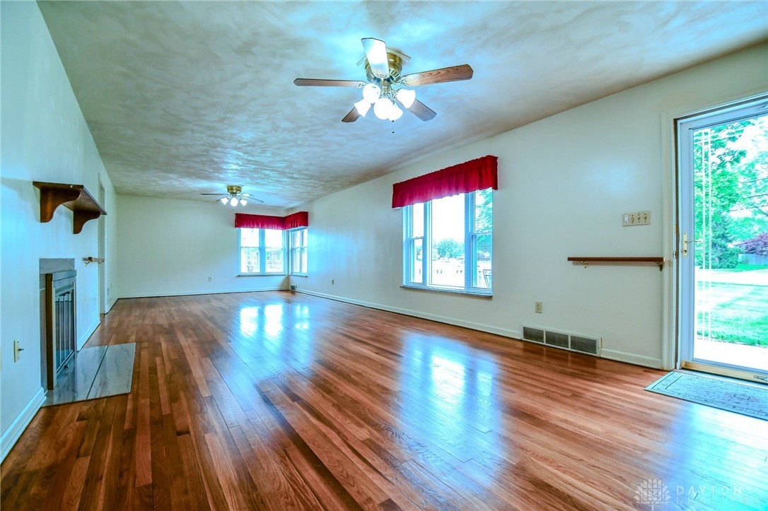 504 W Lake Avenue, New Carlisle, Ohio image 9