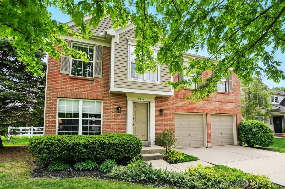 966 Hampton Court, Lebanon, Ohio image 4