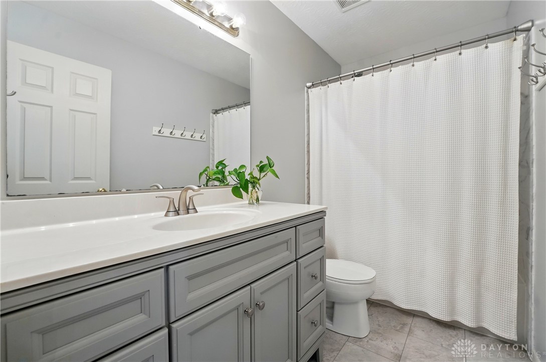 966 Hampton Court, Lebanon, Ohio image 36