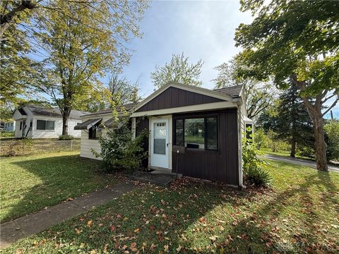 Photo of 4472 Curundu Avenue, Dayton, OH 45416 (MLS # 945553)
