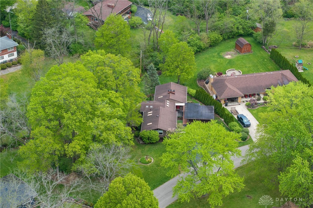 4072 Woodedge Drive, Bellbrook, Ohio image 50
