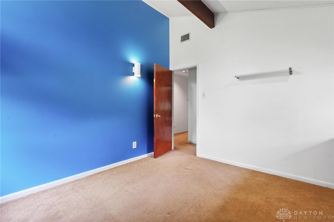 4072 Woodedge Drive, Bellbrook, Ohio image 33