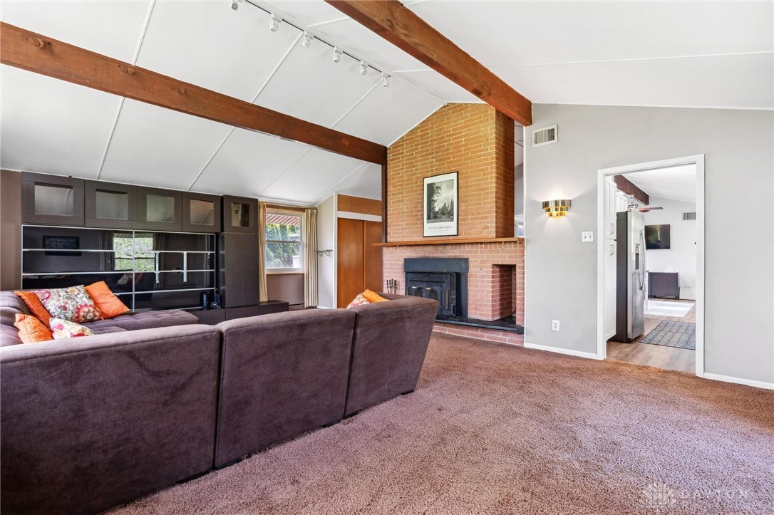 4072 Woodedge Drive, Bellbrook, Ohio image 17