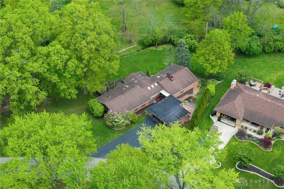 4072 Woodedge Drive, Bellbrook, Ohio image 49