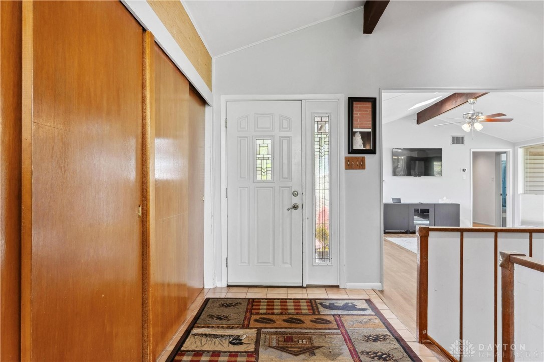 4072 Woodedge Drive, Bellbrook, Ohio image 13