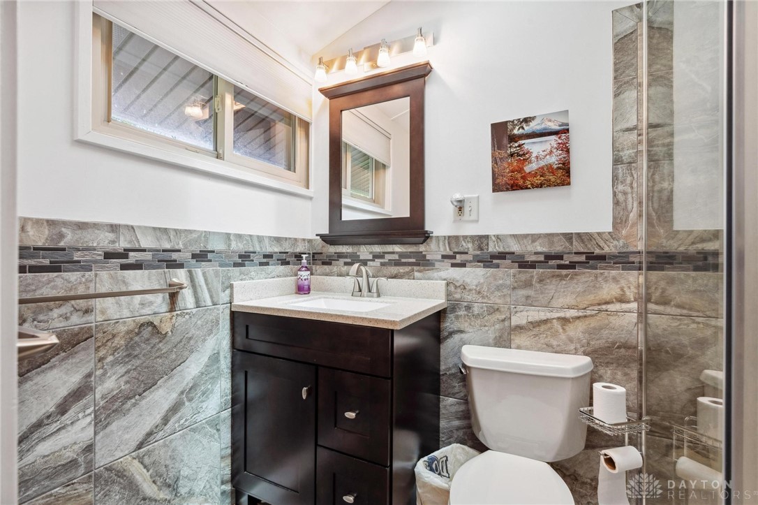 4072 Woodedge Drive, Bellbrook, Ohio image 37
