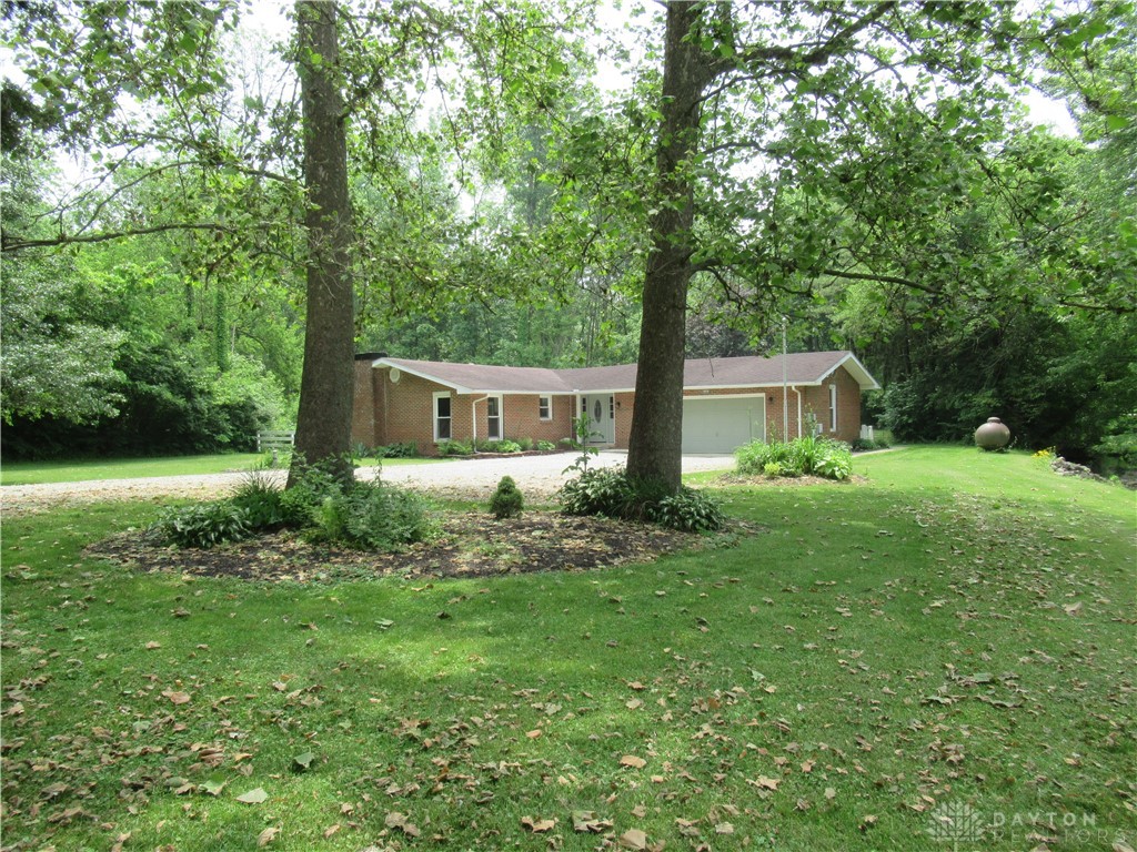 1085 Evergreen Drive, Greenville, Ohio image 1