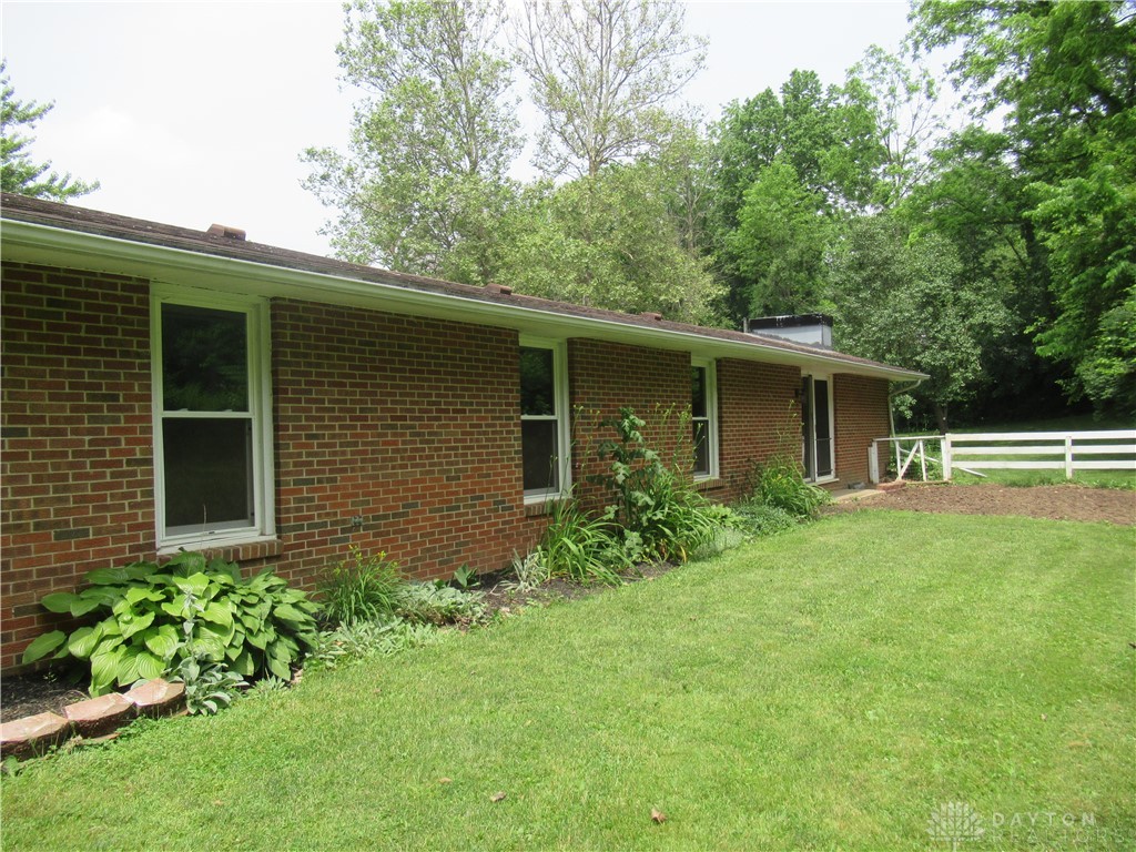 1085 Evergreen Drive, Greenville, Ohio image 15