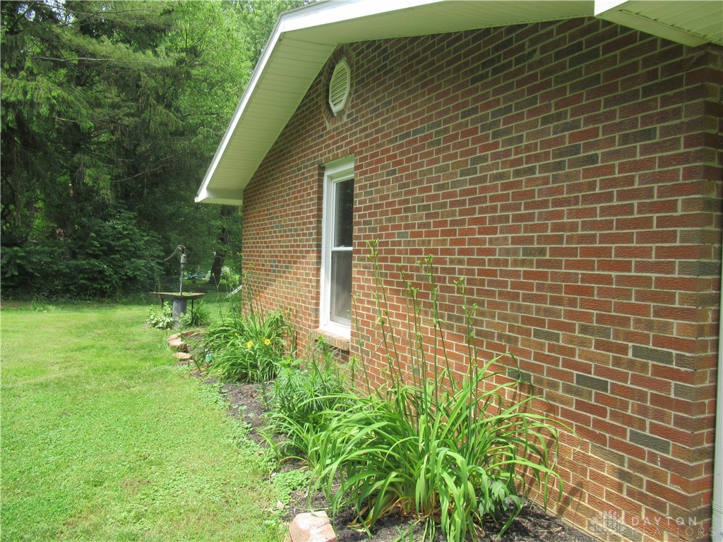 1085 Evergreen Drive, Greenville, Ohio image 16