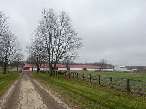 Photo of 3761 Ferry Road, Sugarcreek Twp, OH 45305 (MLS # 951827)