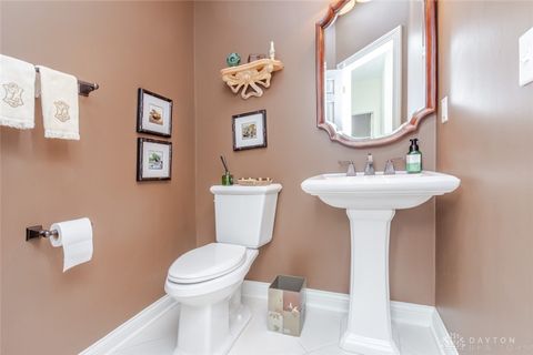 Tiny photo for 1053 Charter Place, Centerville, OH 45458 (MLS # 946123)