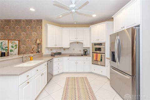 Tiny photo for 1053 Charter Place, Centerville, OH 45458 (MLS # 946123)