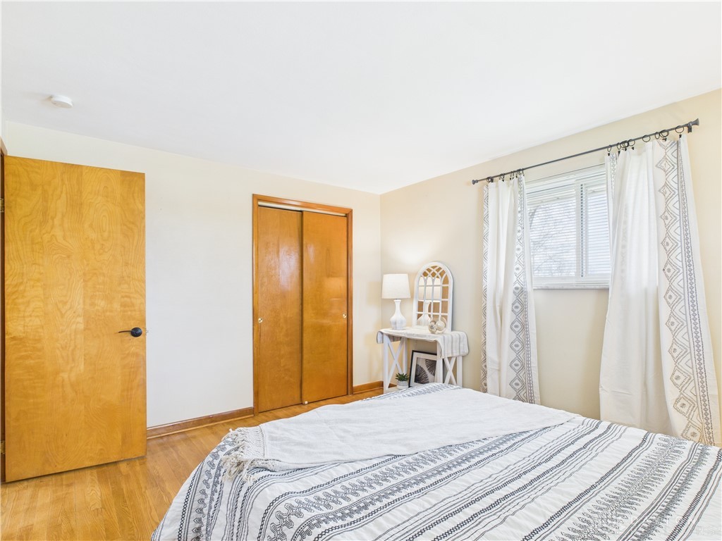 Clearcreek Twp, Ohio 45458, United States, 3 Bedrooms Bedrooms, ,1 BathroomBathrooms,Residential,Pending,97986