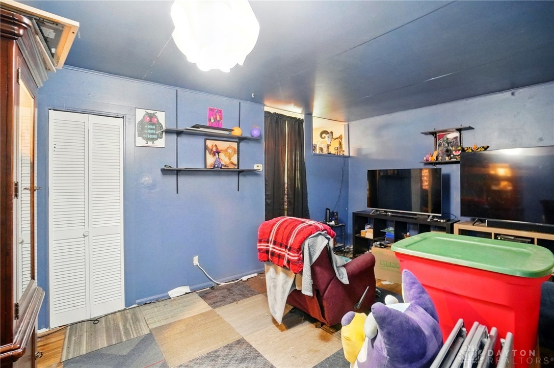 122 Diana Lane, Fairborn, Ohio image 3