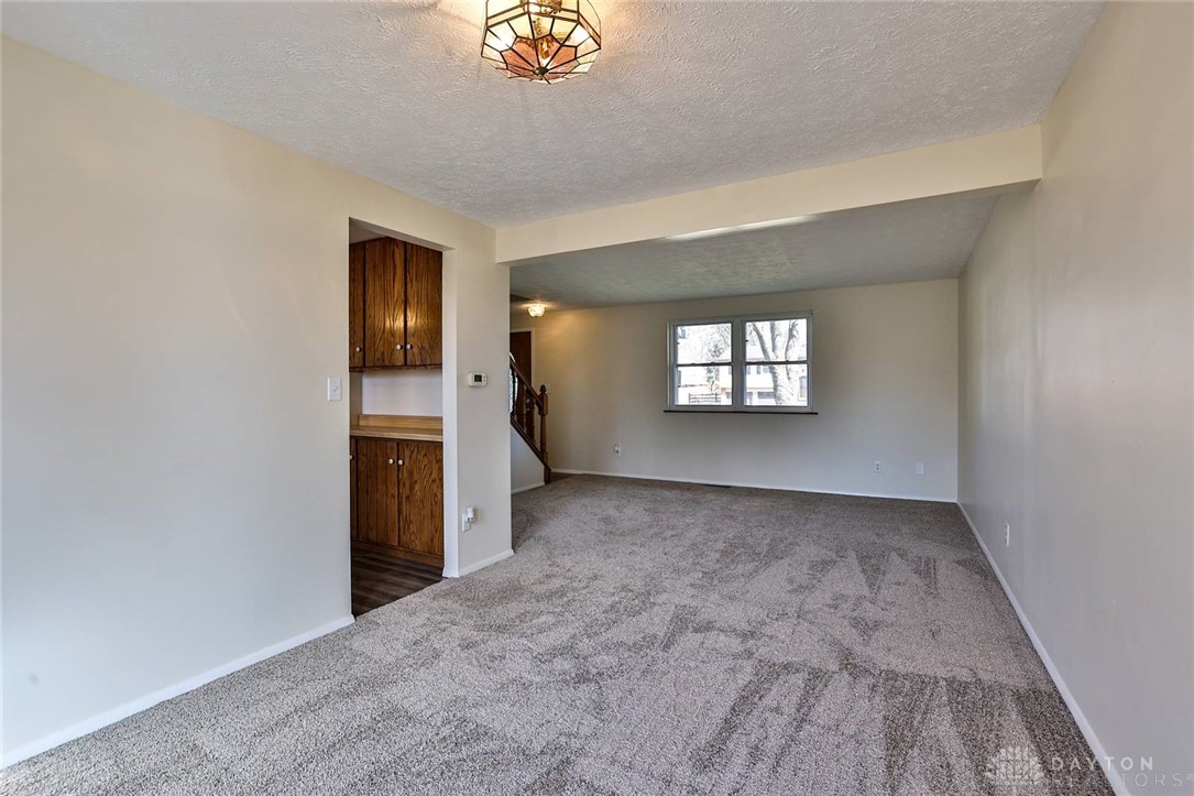 2495 Kewanna Lane, Beavercreek, Ohio image 13