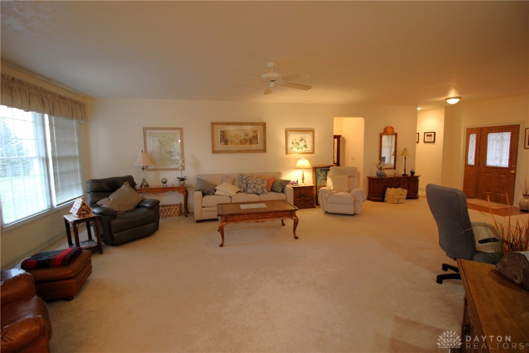 5471 Arcanum Bearsmill Road, Greenville, Ohio image 3