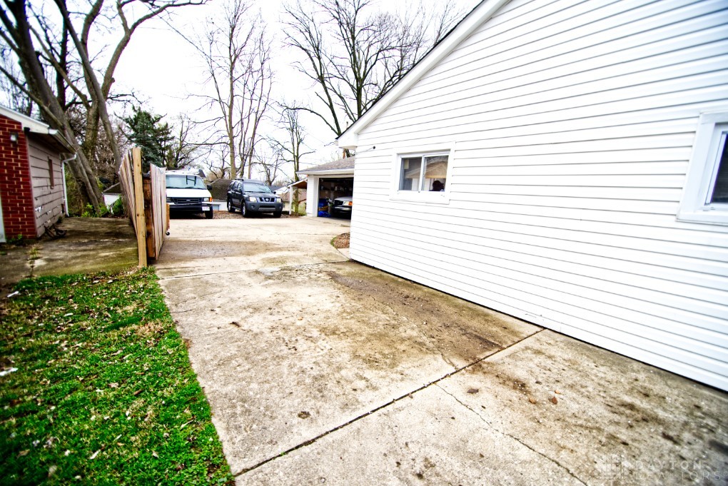 4524 W Hillcrest Avenue, Dayton, Ohio image 5