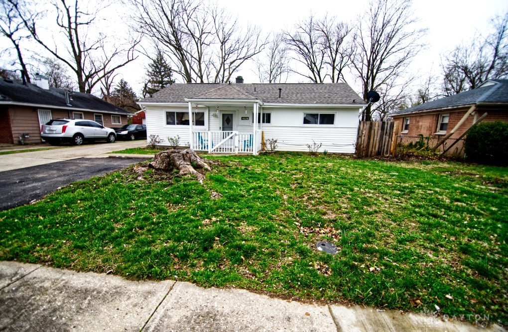 4524 W Hillcrest Avenue, Dayton, Ohio image 2