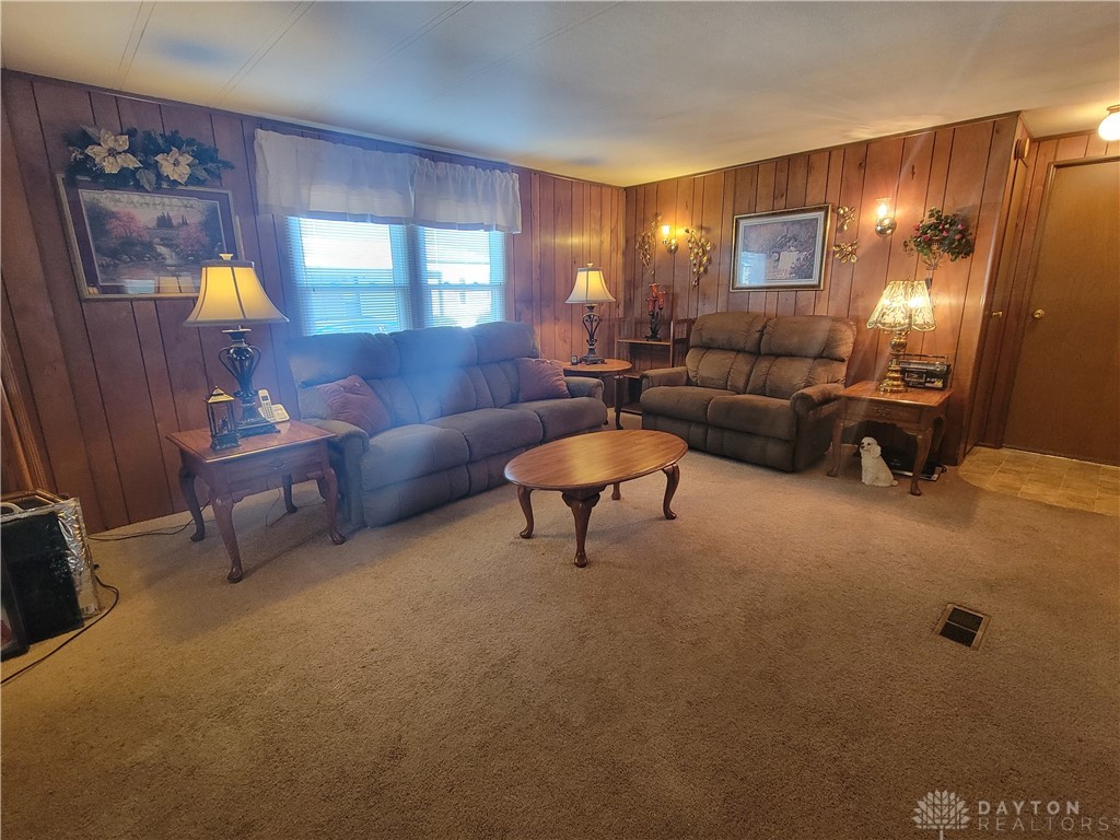 12192 Jason Drive, Medway, Ohio image 9