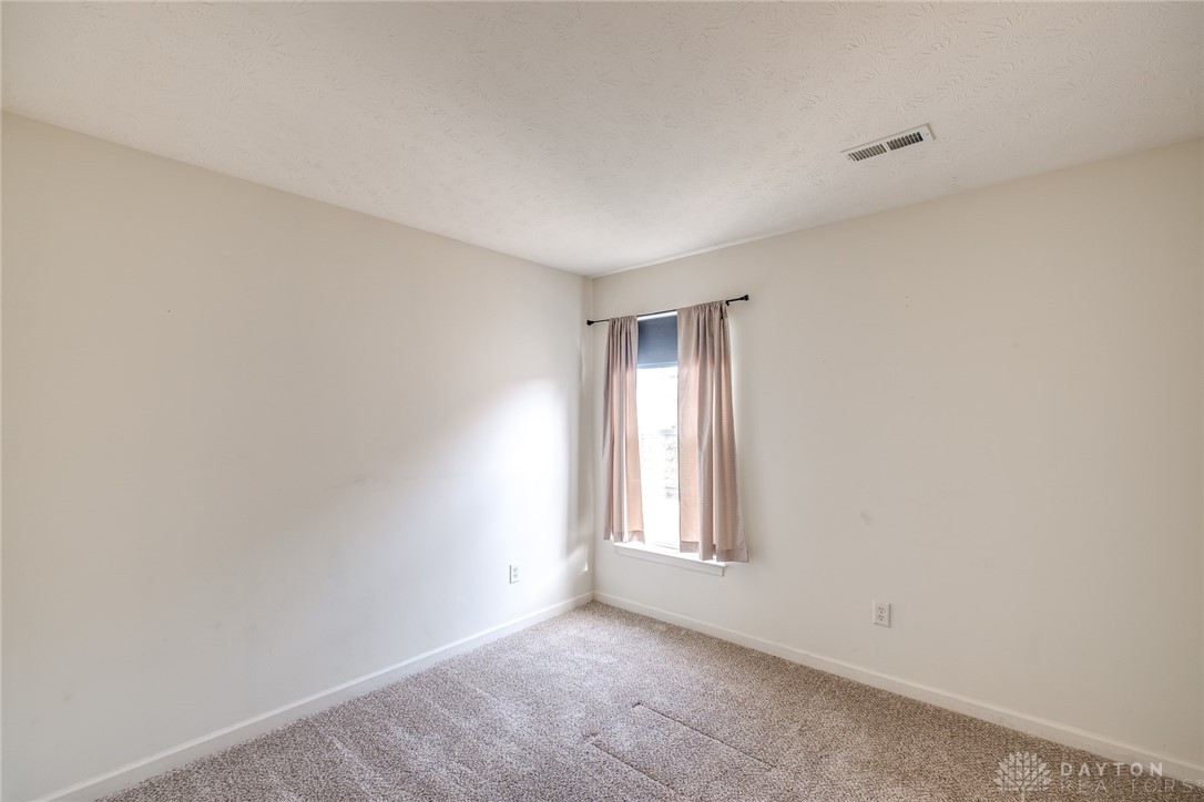 Beavercreek, Ohio 45431, United States, 3 Bedrooms Bedrooms, ,3 BathroomsBathrooms,Residential,Active,122080