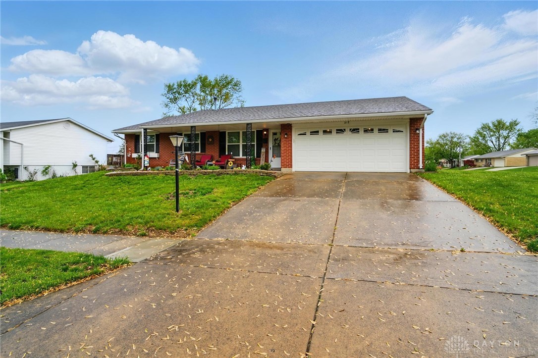 317 Ironwood Drive, West Carrollton, Ohio image 6