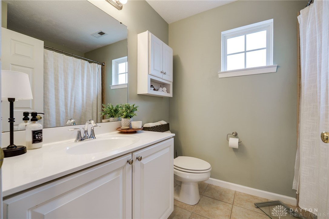 1196 Rexford Court, Vandalia, Ohio image 36