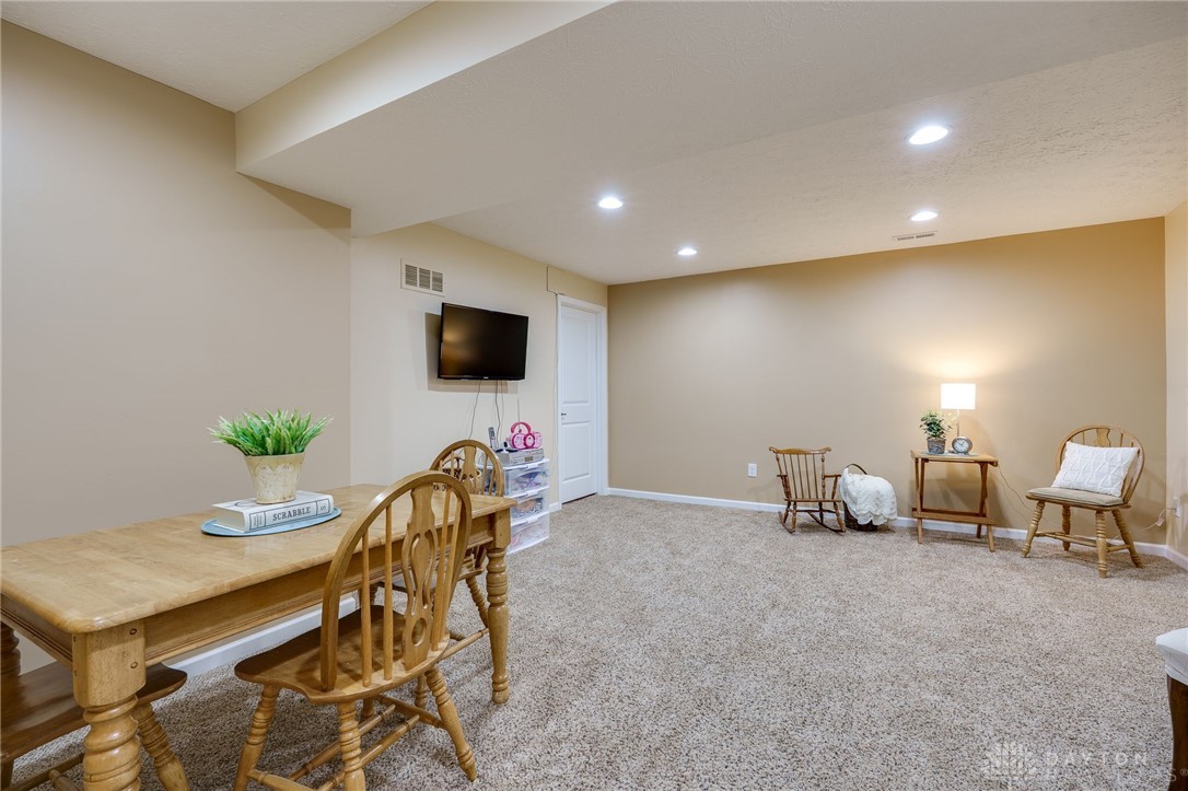 1616 Gray Hawk Court, Troy, Ohio image 33