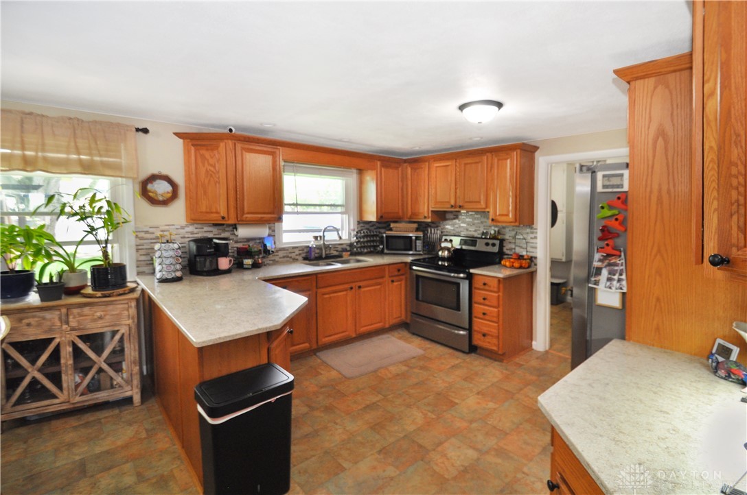 26 Greenmoor Drive, Arcanum, Ohio image 3