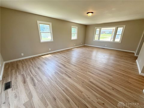 Tiny photo for 5386 Mosiman Road, Middletown, OH 45042 (MLS # 946152)