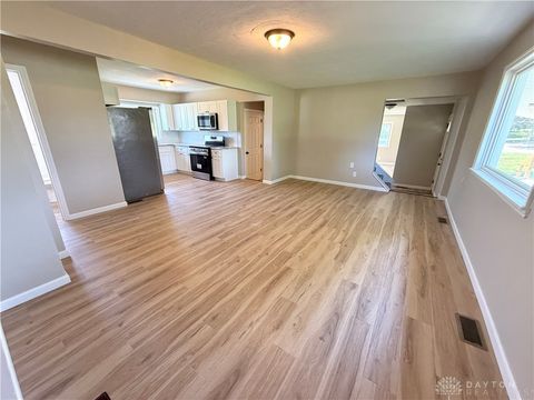 Tiny photo for 5386 Mosiman Road, Middletown, OH 45042 (MLS # 946152)