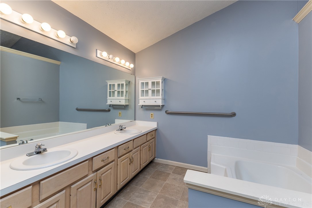 108 Copperfield Drive, Dayton, Ohio image 16