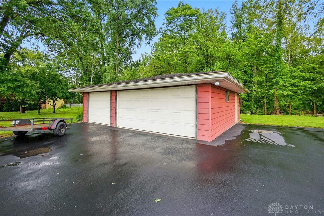 8590 Euphemia Castine Road, Lewisburg, Ohio image 36