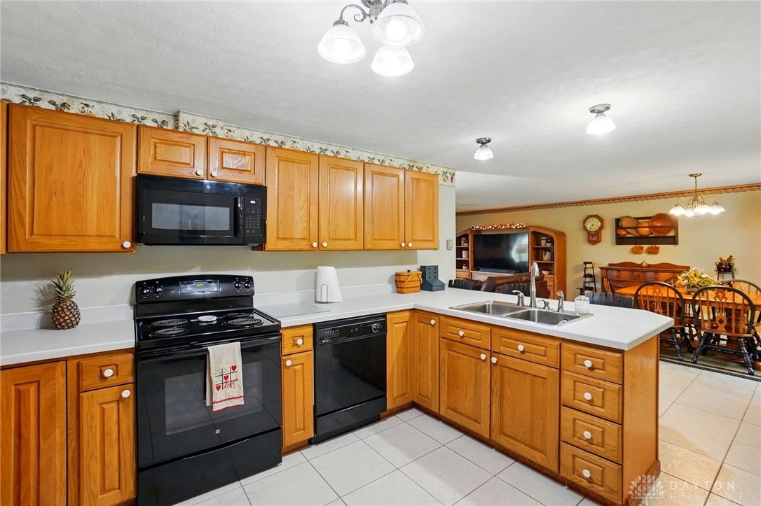 8590 Euphemia Castine Road, Lewisburg, Ohio image 16