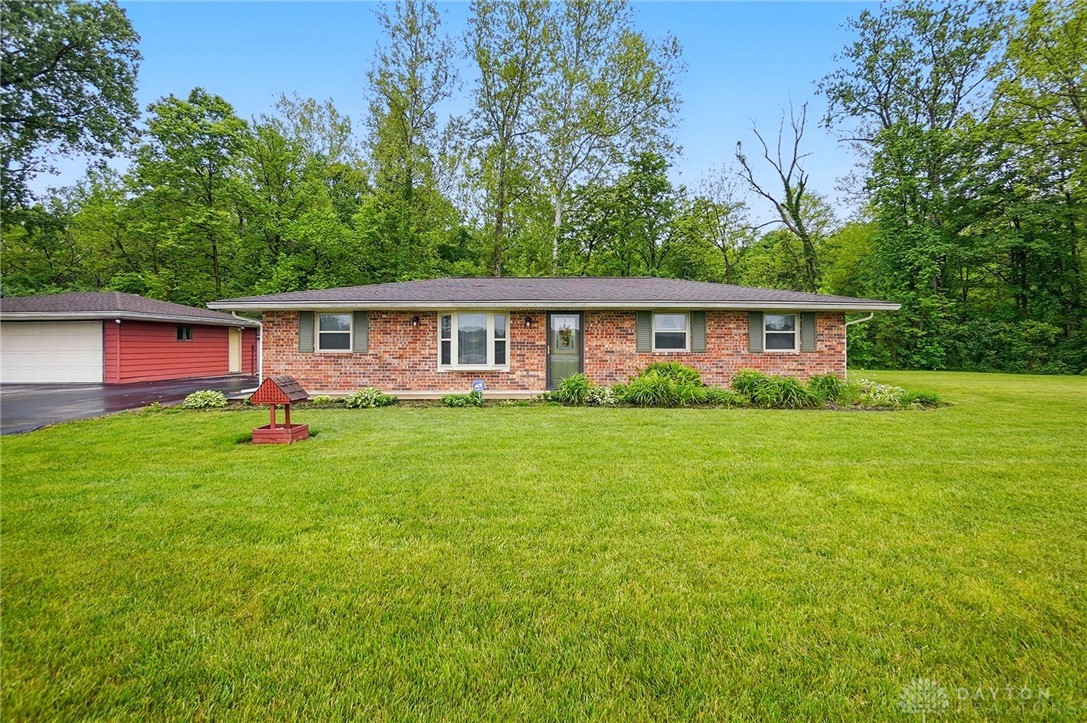 8590 Euphemia Castine Road, Lewisburg, Ohio image 3