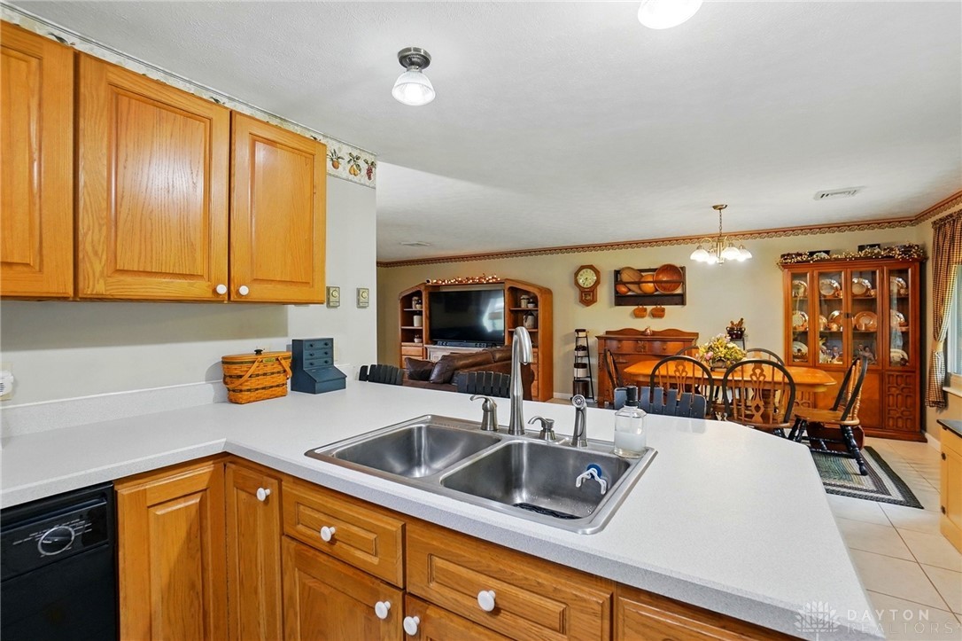 8590 Euphemia Castine Road, Lewisburg, Ohio image 17