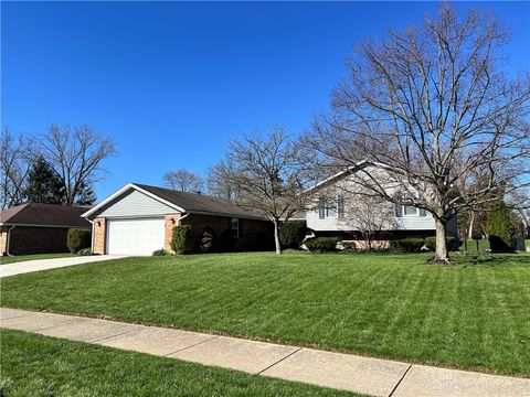 Homes For Sale - 7575 Turtle Creek Drive<br/> Dayton, OH 45414