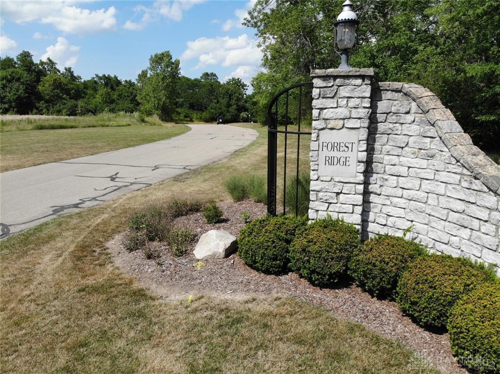 5700 Forest Ridge Drive, Oxford, Ohio image 1