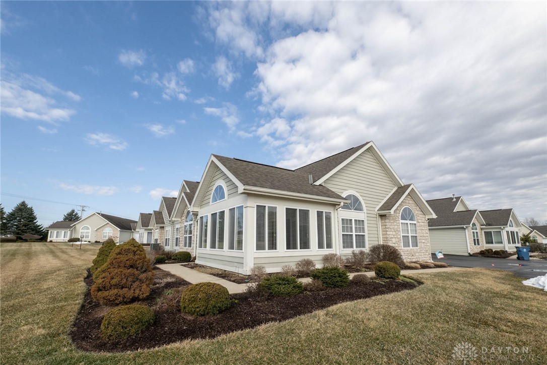 5167 Crescent Ridge Drive, Clayton, Ohio image 1