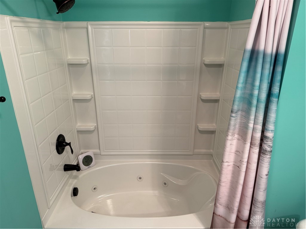 5167 Crescent Ridge Drive, Clayton, Ohio image 31