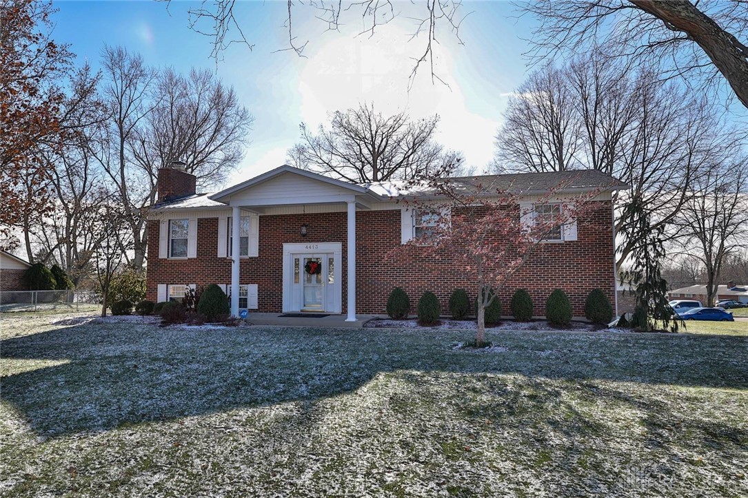 4413 Castle Gate Drive, Beavercreek, Ohio image 2