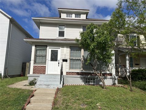 Photo of 257 Alaska Street, Dayton, OH 45404 (MLS # 958138)