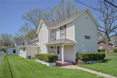 Photo of 3057 Springfield-Xenia Road, Springfield, OH 45506 (MLS # 956250)