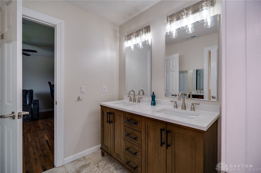 717 S Alpha Bellbrook Road #R, Bellbrook, Ohio image 44